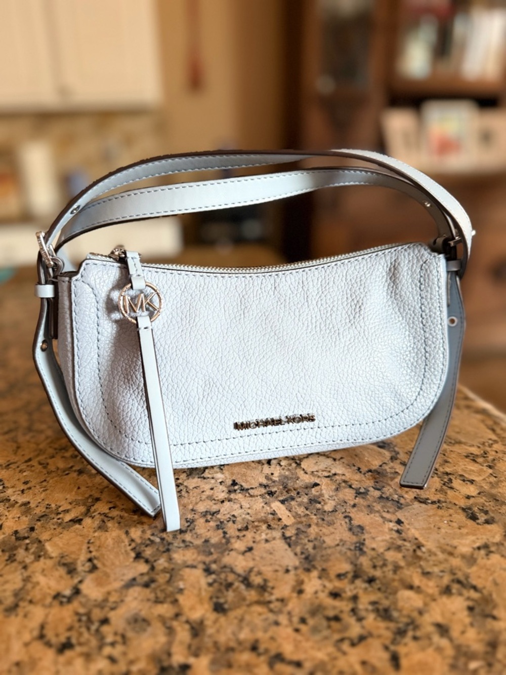 Michael Kors Camden XS Pouchette in periwinkle / pale blue